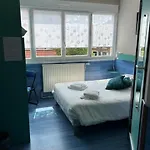Hotel De La *
